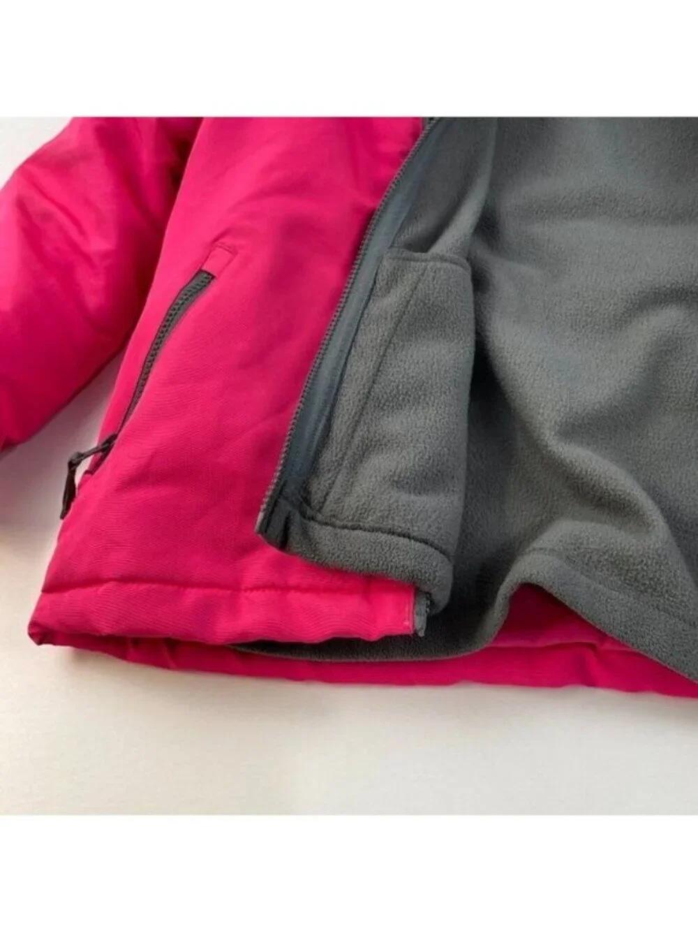 Roebuck & Co youth pink puffer with hood Comfort pre owned Big Kids Size Medium